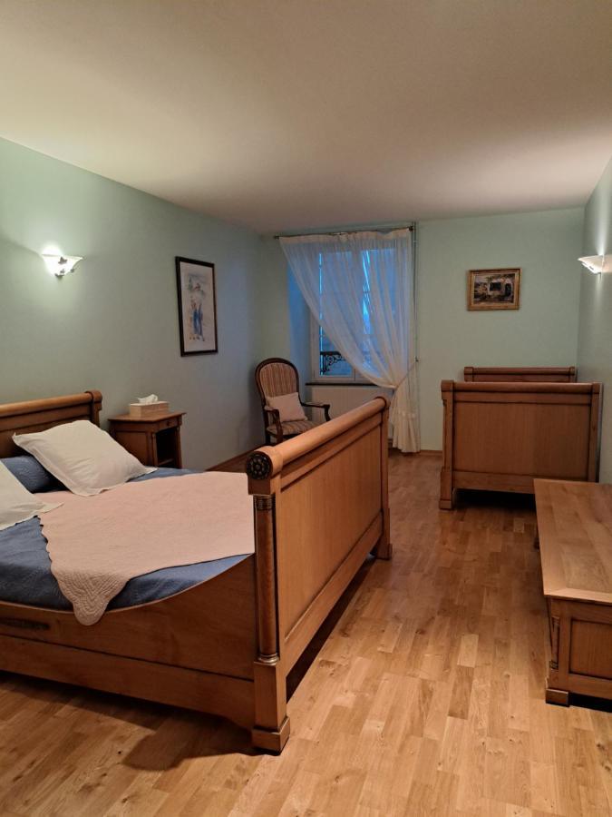몽티니 라 레슬레 Chambre D'Hotes Le Val Du Chapelain B&B 외부 사진