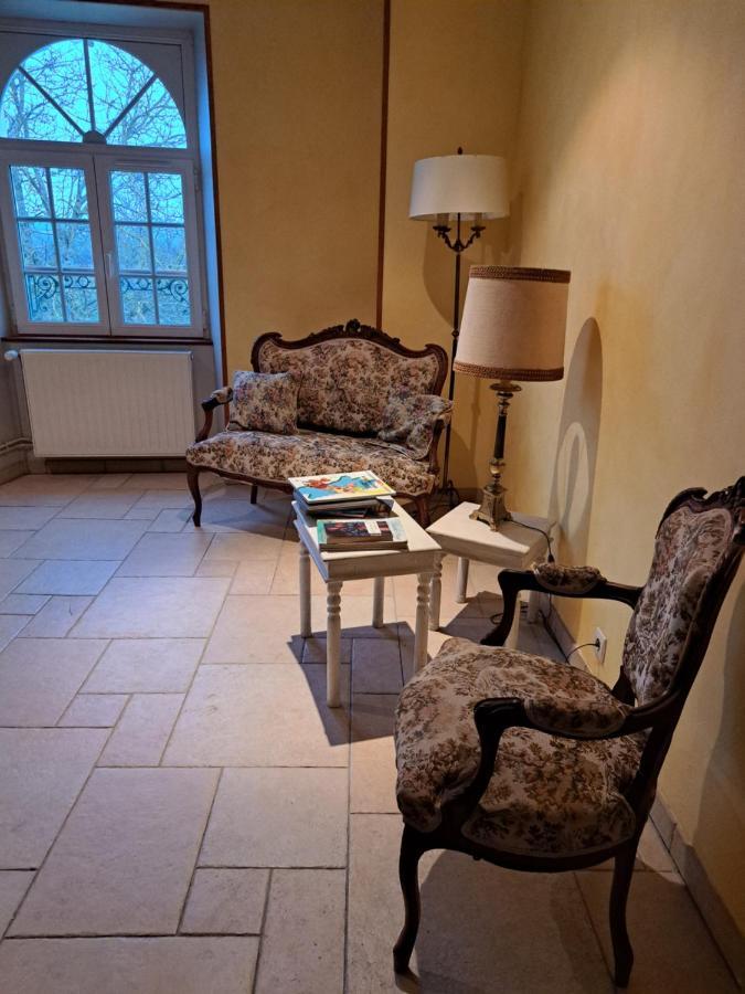 몽티니 라 레슬레 Chambre D'Hotes Le Val Du Chapelain B&B 외부 사진