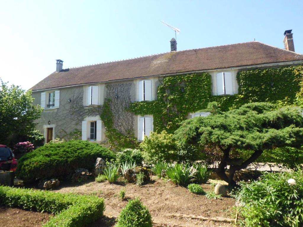 몽티니 라 레슬레 Chambre D'Hotes Le Val Du Chapelain B&B 외부 사진