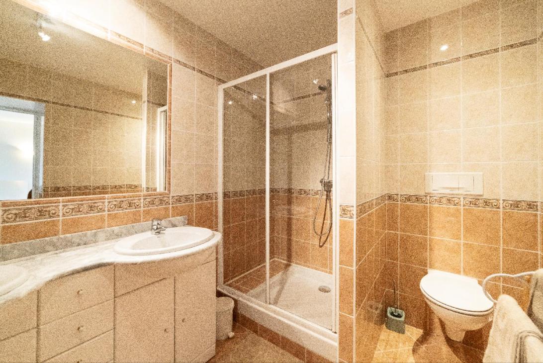 몽티니 라 레슬레 Chambre D'Hotes Le Val Du Chapelain B&B 외부 사진