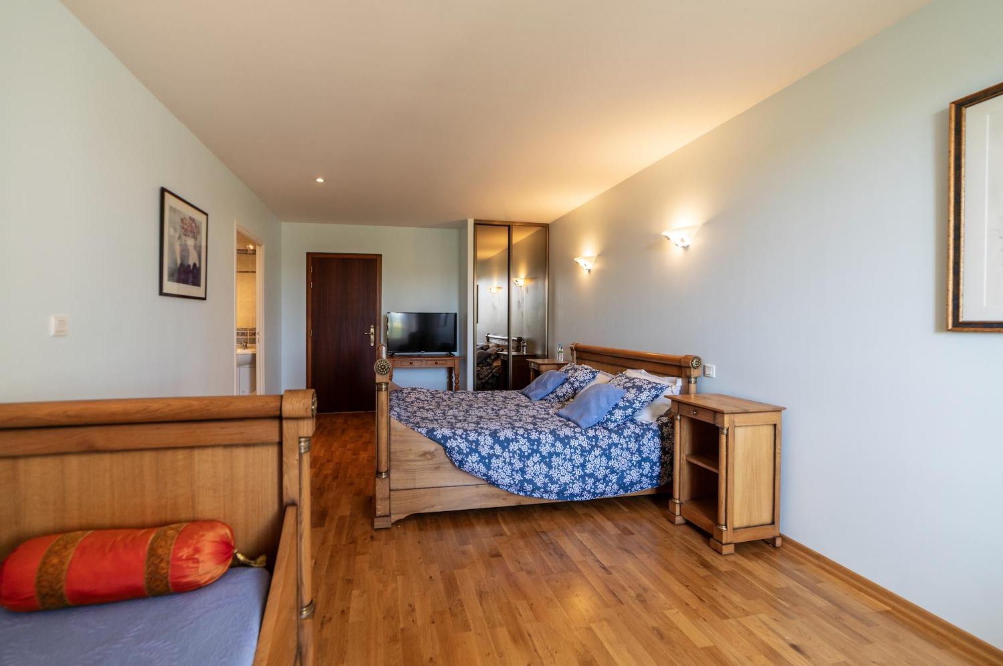 몽티니 라 레슬레 Chambre D'Hotes Le Val Du Chapelain B&B 객실 사진