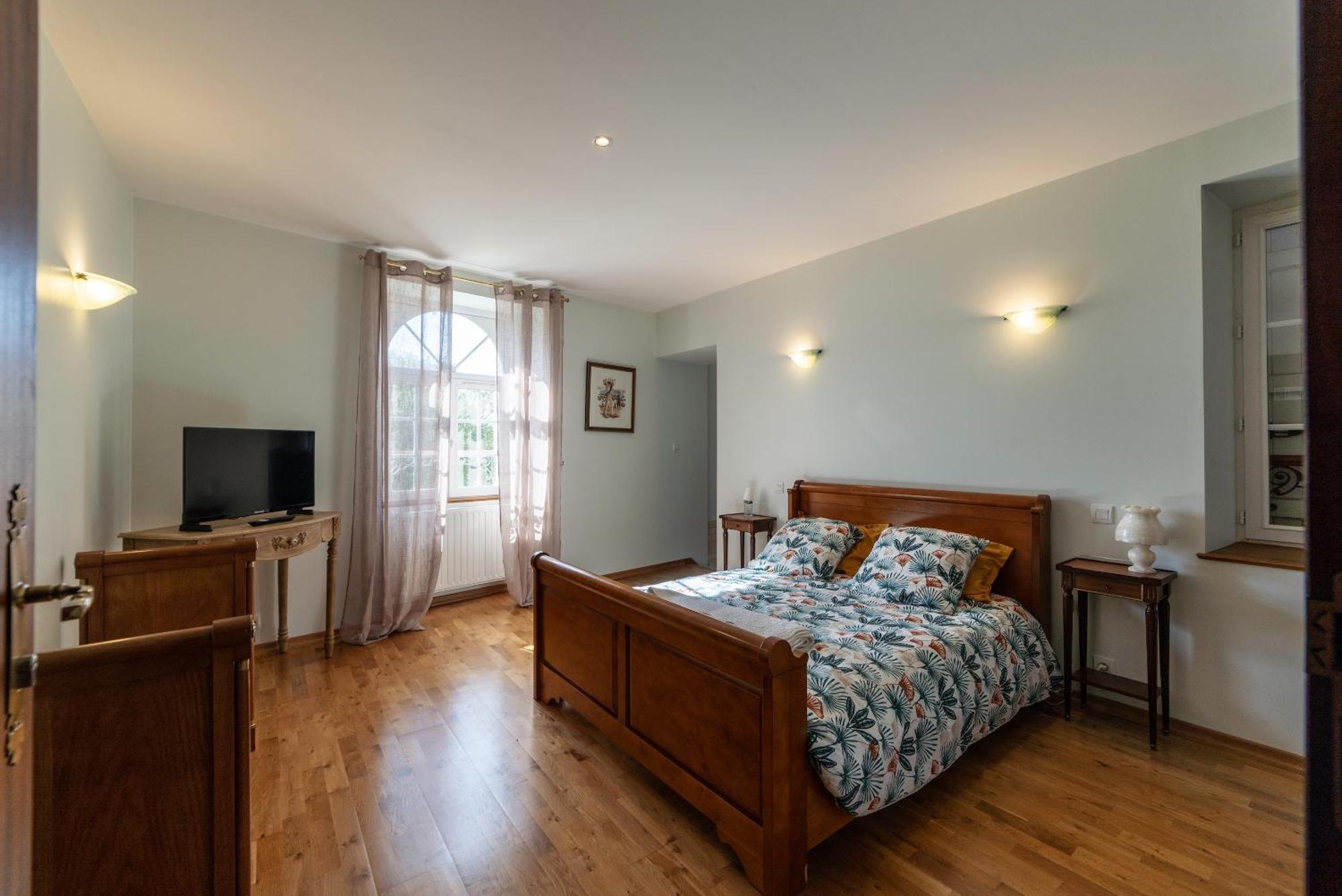 몽티니 라 레슬레 Chambre D'Hotes Le Val Du Chapelain B&B 객실 사진